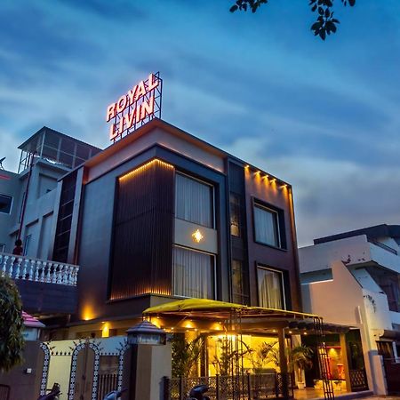 Hotel Royal Livin Варанаси Екстериор снимка