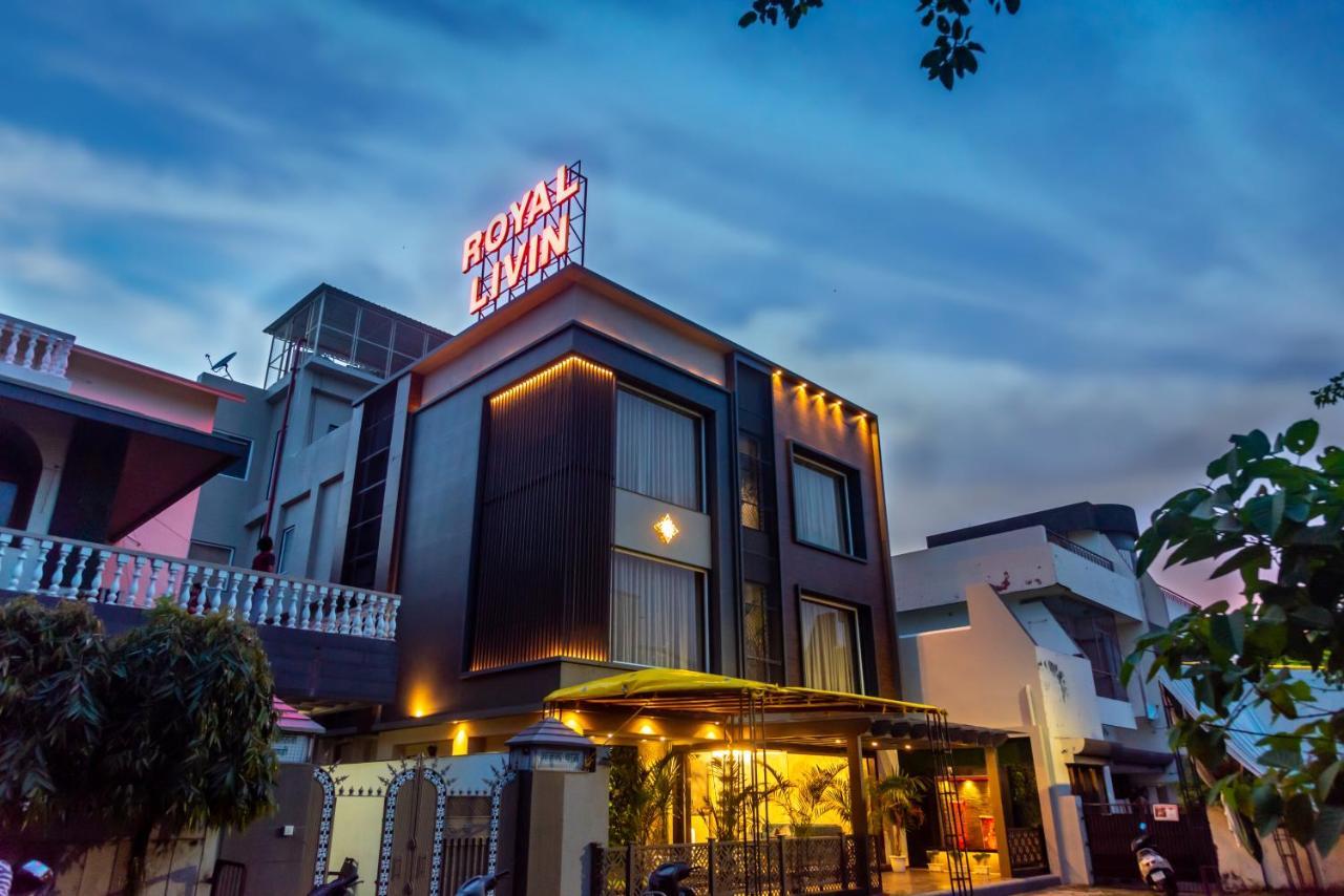 Hotel Royal Livin Варанаси Екстериор снимка