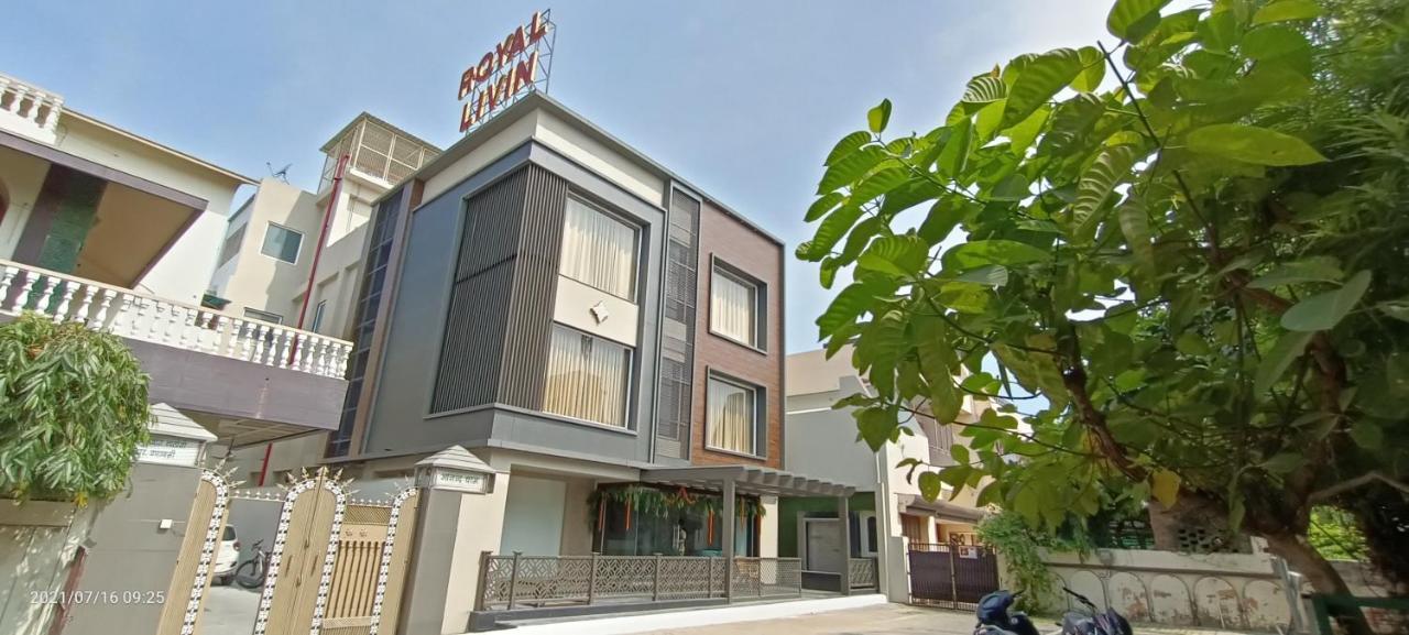 Hotel Royal Livin Варанаси Екстериор снимка