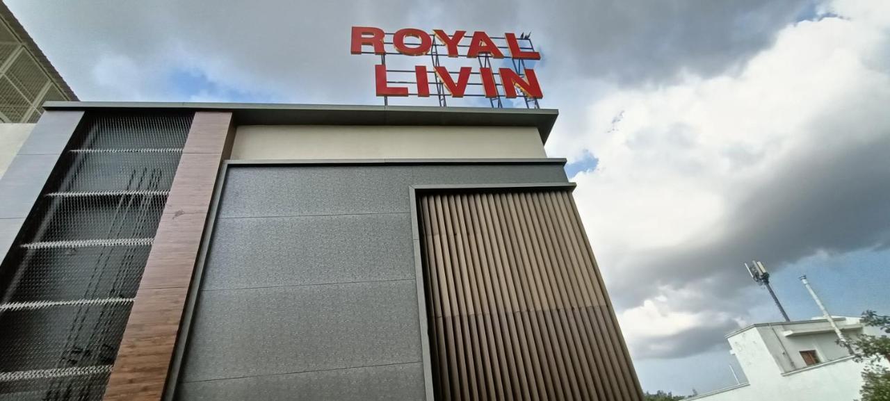 Hotel Royal Livin Варанаси Екстериор снимка